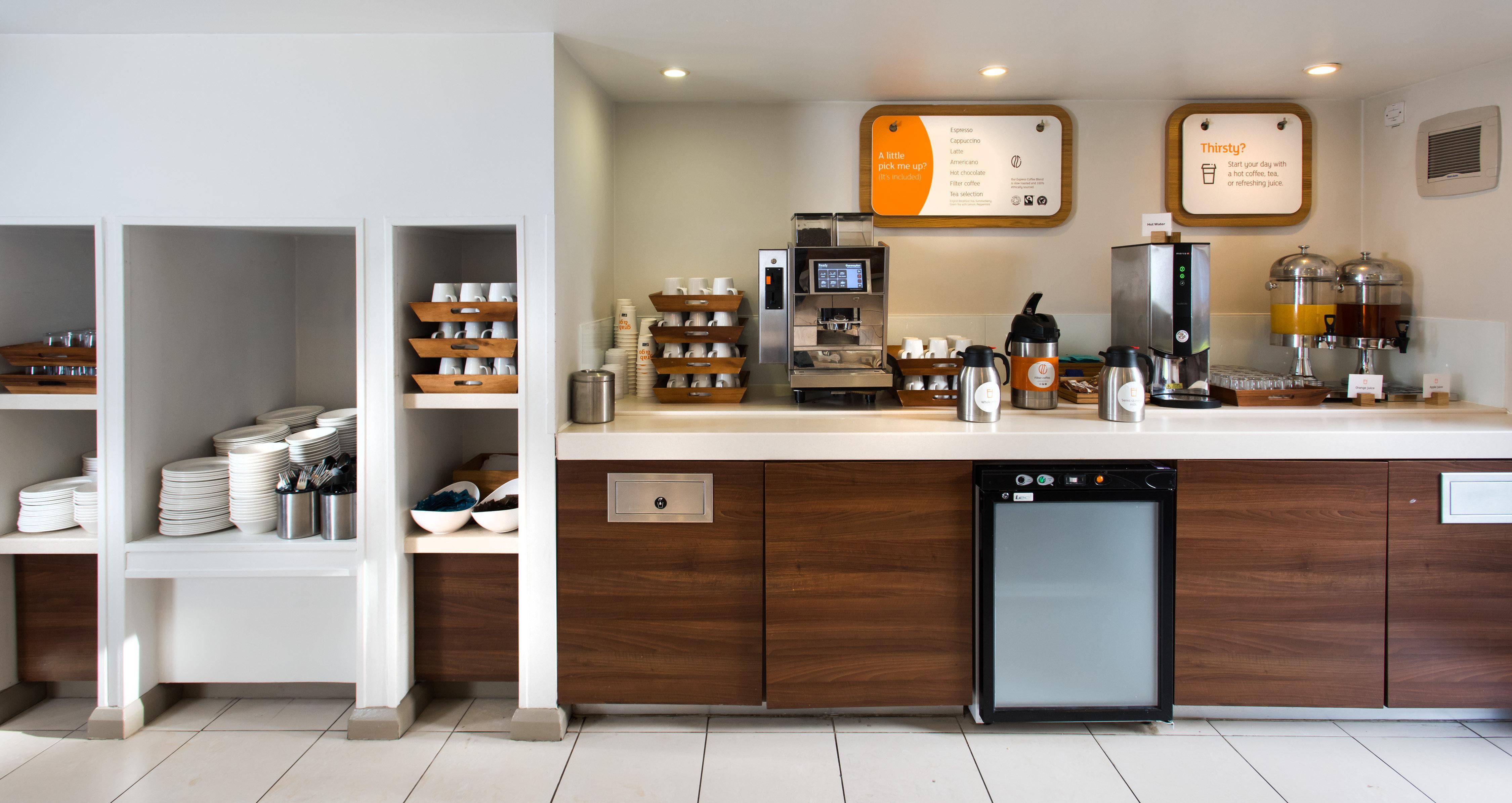 Holiday Inn Express Warwick - Stratford-Upon-Avon By Ihg Exteriör bild